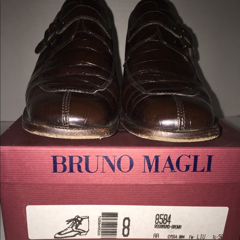 Brown leather adorable shoes.
